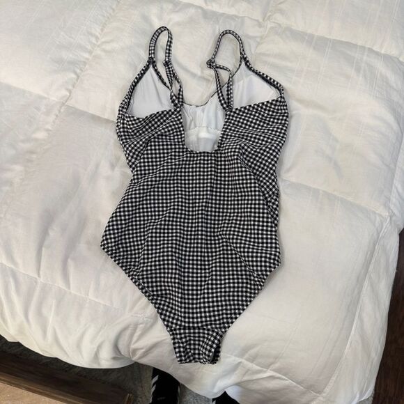 Kona Sol One Piece Black and White Gingham Swimsuit with ruching on the sides-M - Picture 13 of 16